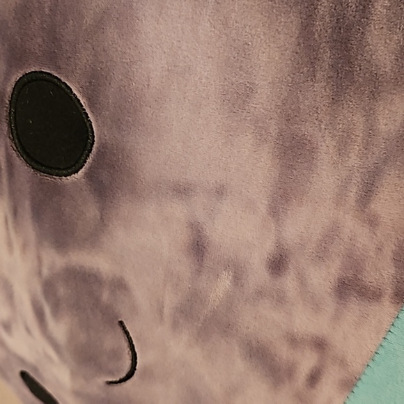 24" Squishmellow "Lakely" Great Condition (no tag) - Picture 2 of 4